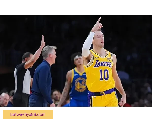 肯纳德谈绝杀关键时刻斯马特妙传助我投篮得分获胜