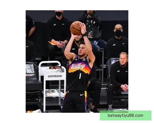 布克空砍高分太阳惜败魔术湖人锁定季后赛西部排名明朗