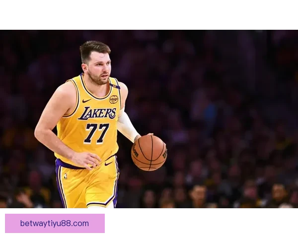 东契奇创造历史连续九场得分三十全胜壮举